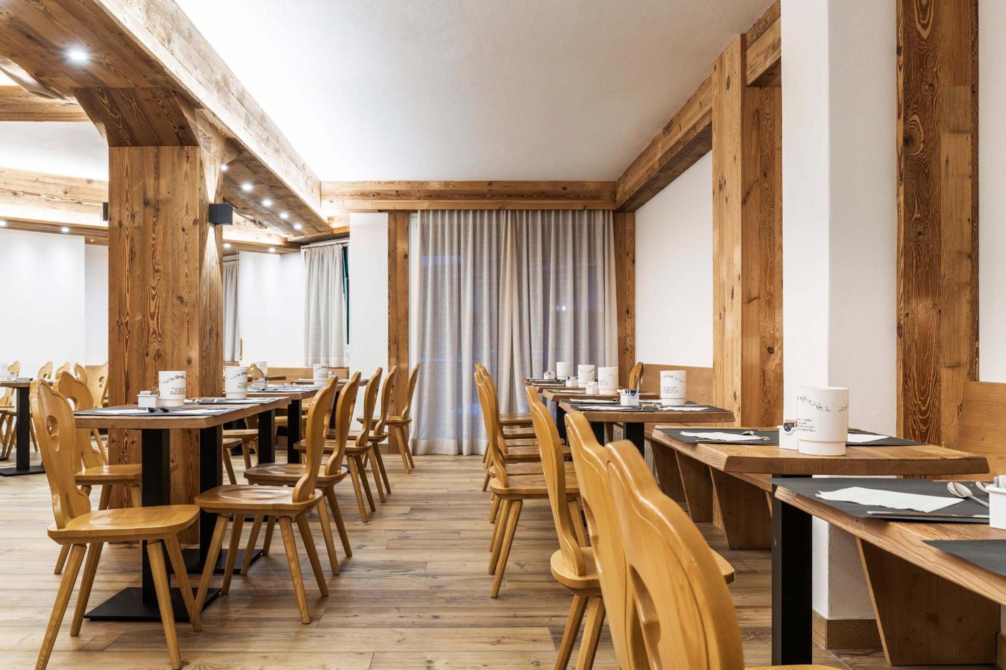 Hotel Olimpia Cortina dʼAmpezzo Esterno foto